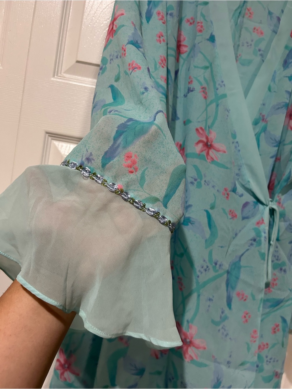 Y2K Vintage Cacique Sheer Floral Tie-Front Kimono Robe - Aqua Floral - Picture 5 of 10